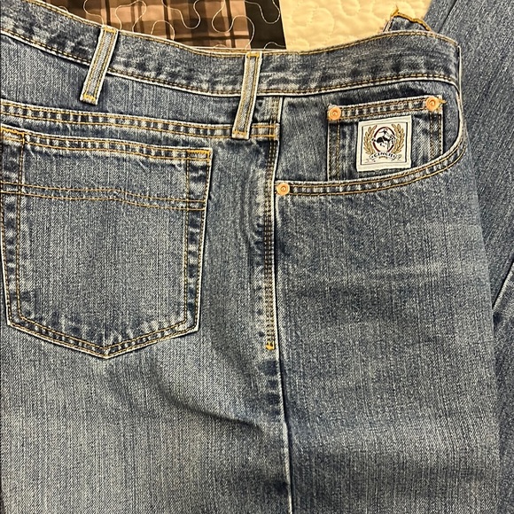 Classic Blue Jeans - Picture 5 of 5